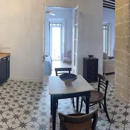 En Centro Historico De Jerez Y A 10km De La Costa *
