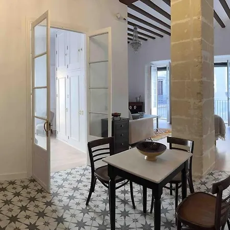 En Centro Historico De Jerez Y A 10km De La Costa Apartament